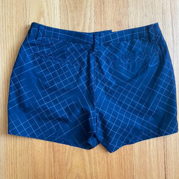 NIKE women's blue golf shorts sz 4 - Picture 2 of 3